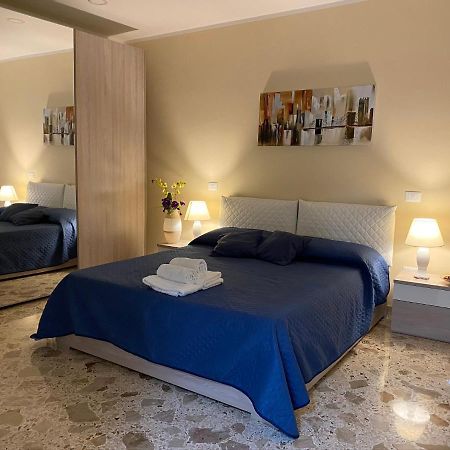 Si Viaggiare Apartments Partinico Kültér fotó